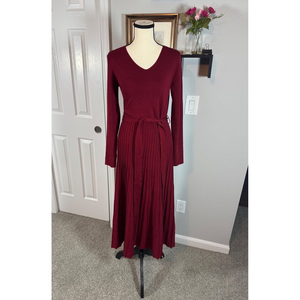Arach & Cloz Burgundy Pleated Knit Midi Sweater Dress Long Sleeve V-Neck Medium